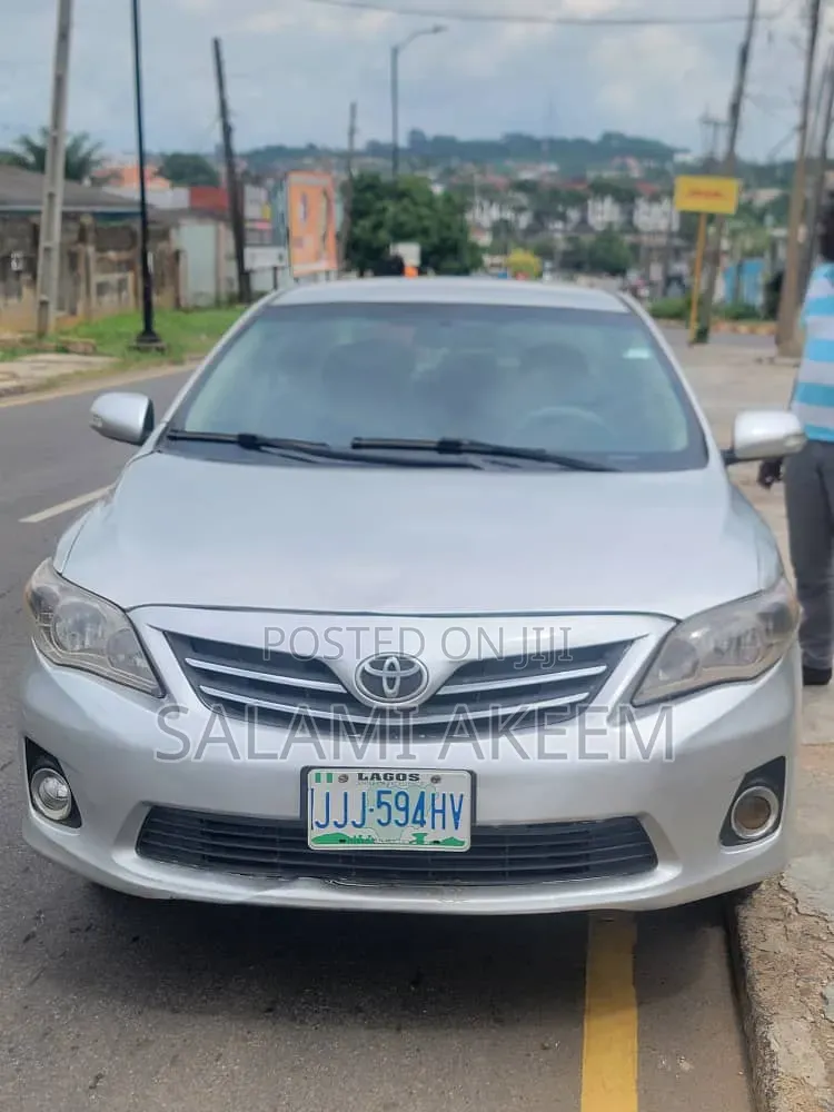 Toyota Corolla 2009 Silver
