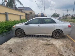 Toyota Corolla 2009 Silver