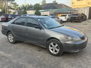 Toyota Camry 2006 Gray