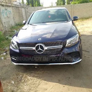 Mercedes-Benz GLC-Class 2018 Blue
