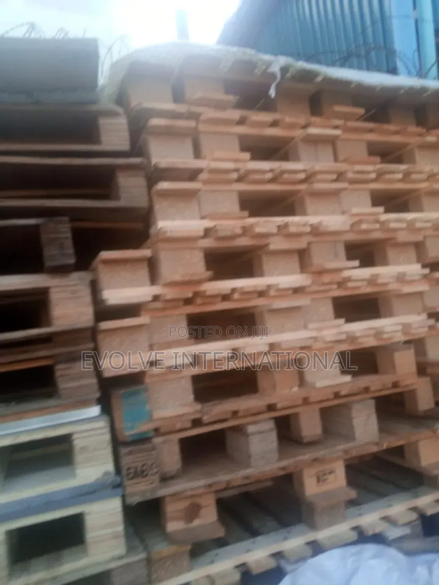 Capable Wooden Pallets