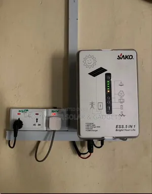 Sako 300w Power Tank Solar Generator
