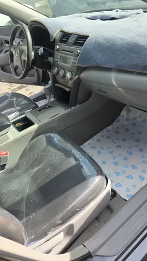 Toyota Camry 2009 Gray