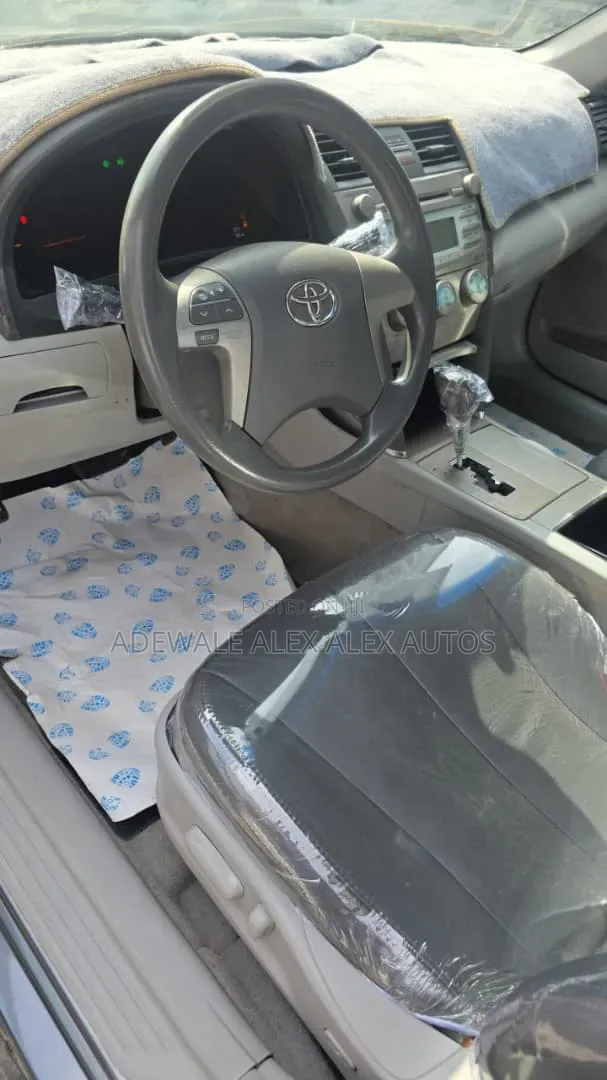 Toyota Camry 2009 Gray
