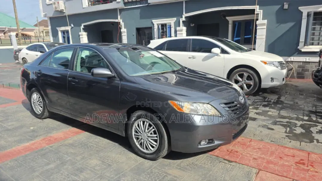 Toyota Camry 2009 Gray