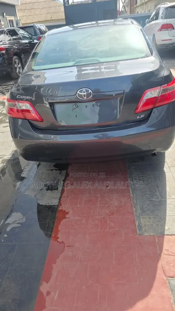 Toyota Camry 2009 Gray