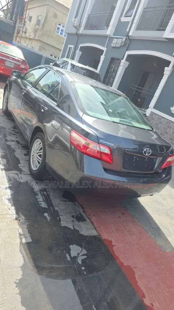 Toyota Camry 2009 Gray