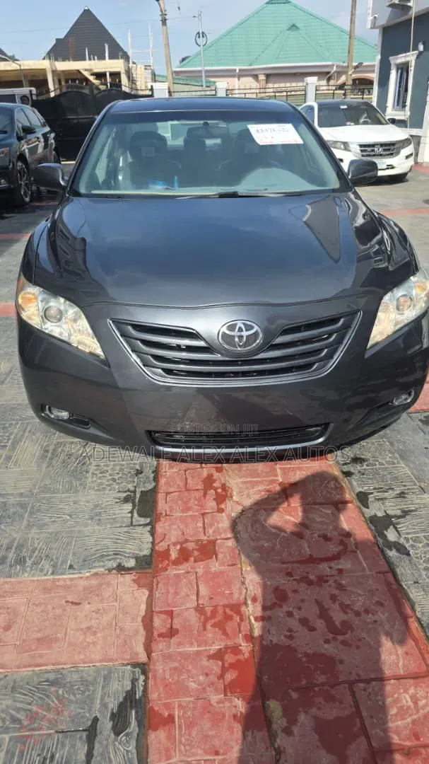 Toyota Camry 2009 Gray