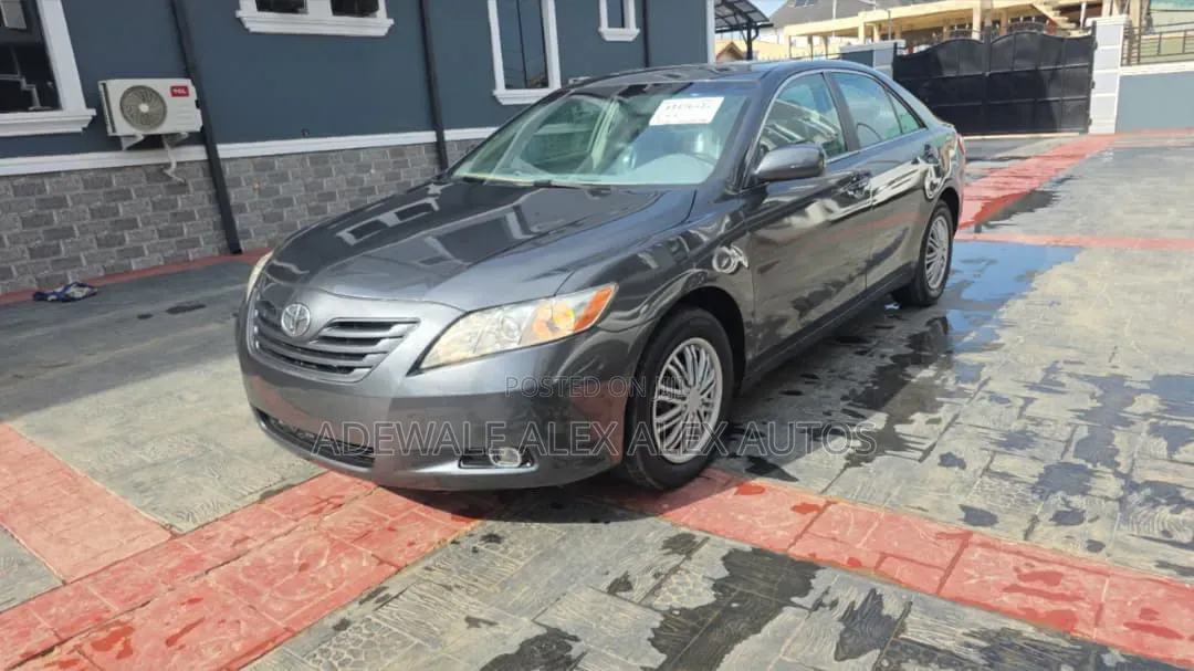 Toyota Camry 2009 Gray