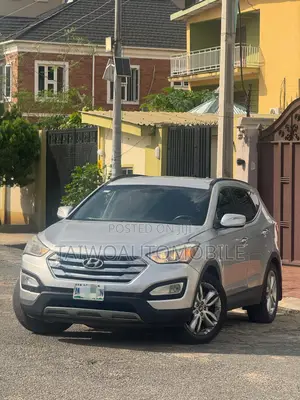 Hyundai Santa Fe 2014 Silver