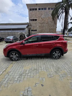 Toyota RAV4 2016 Red