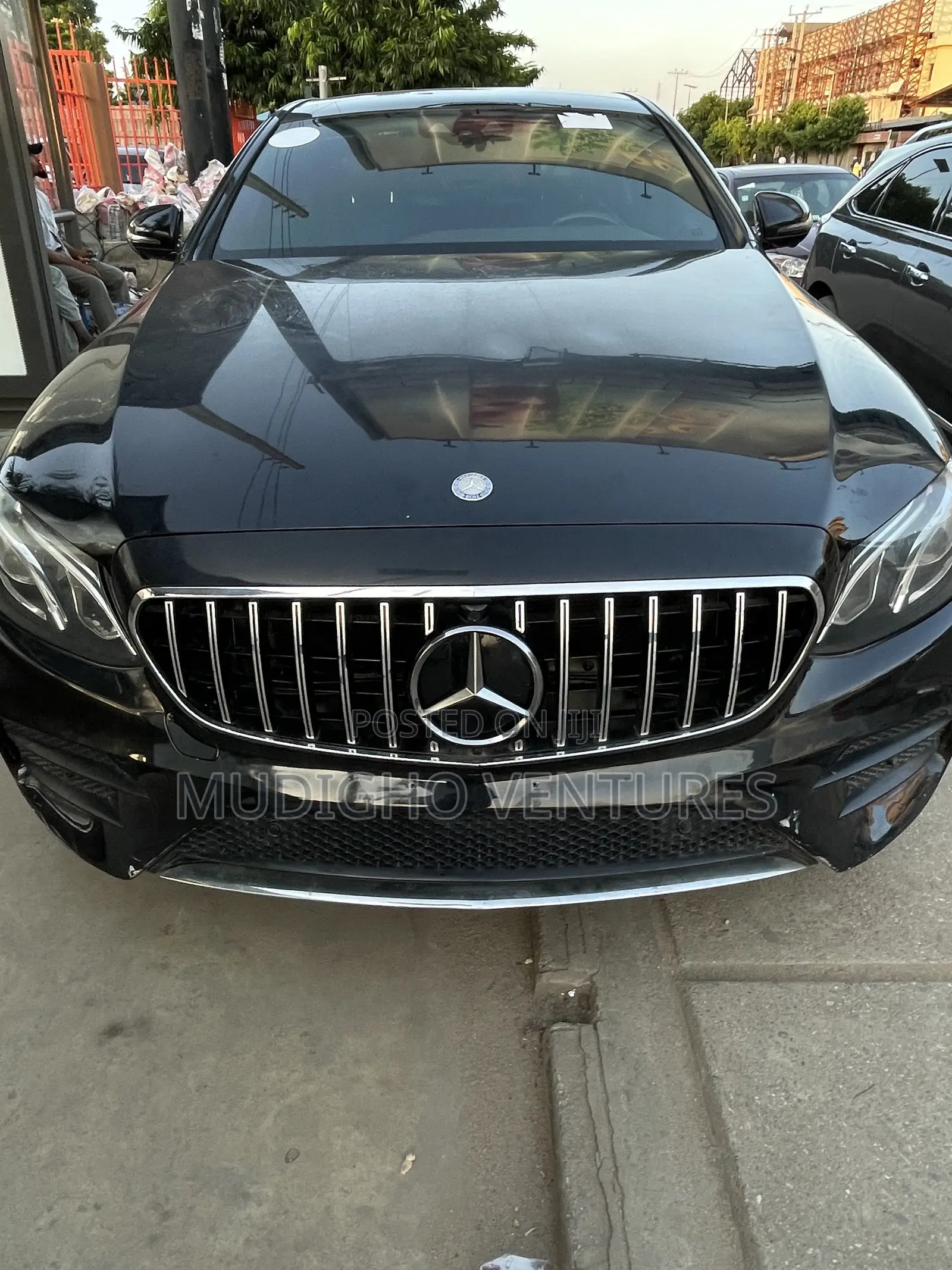 Mercedes-Benz E300 2016 Black