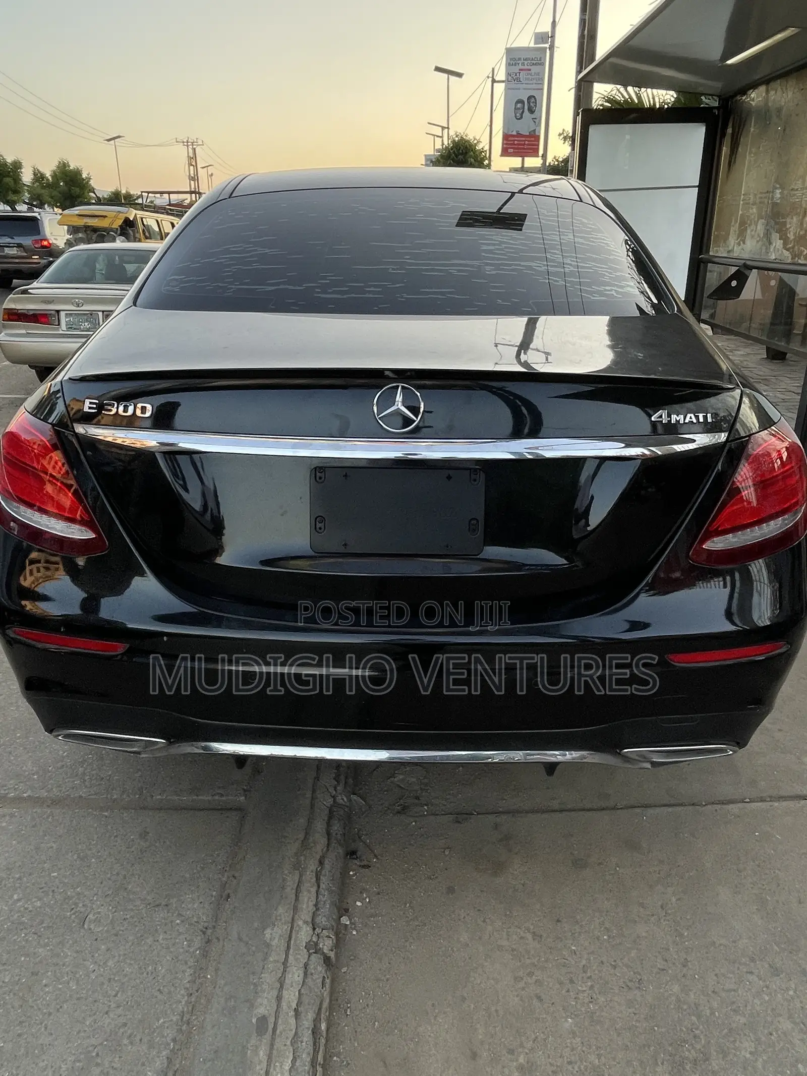 Mercedes-Benz E300 2016 Black