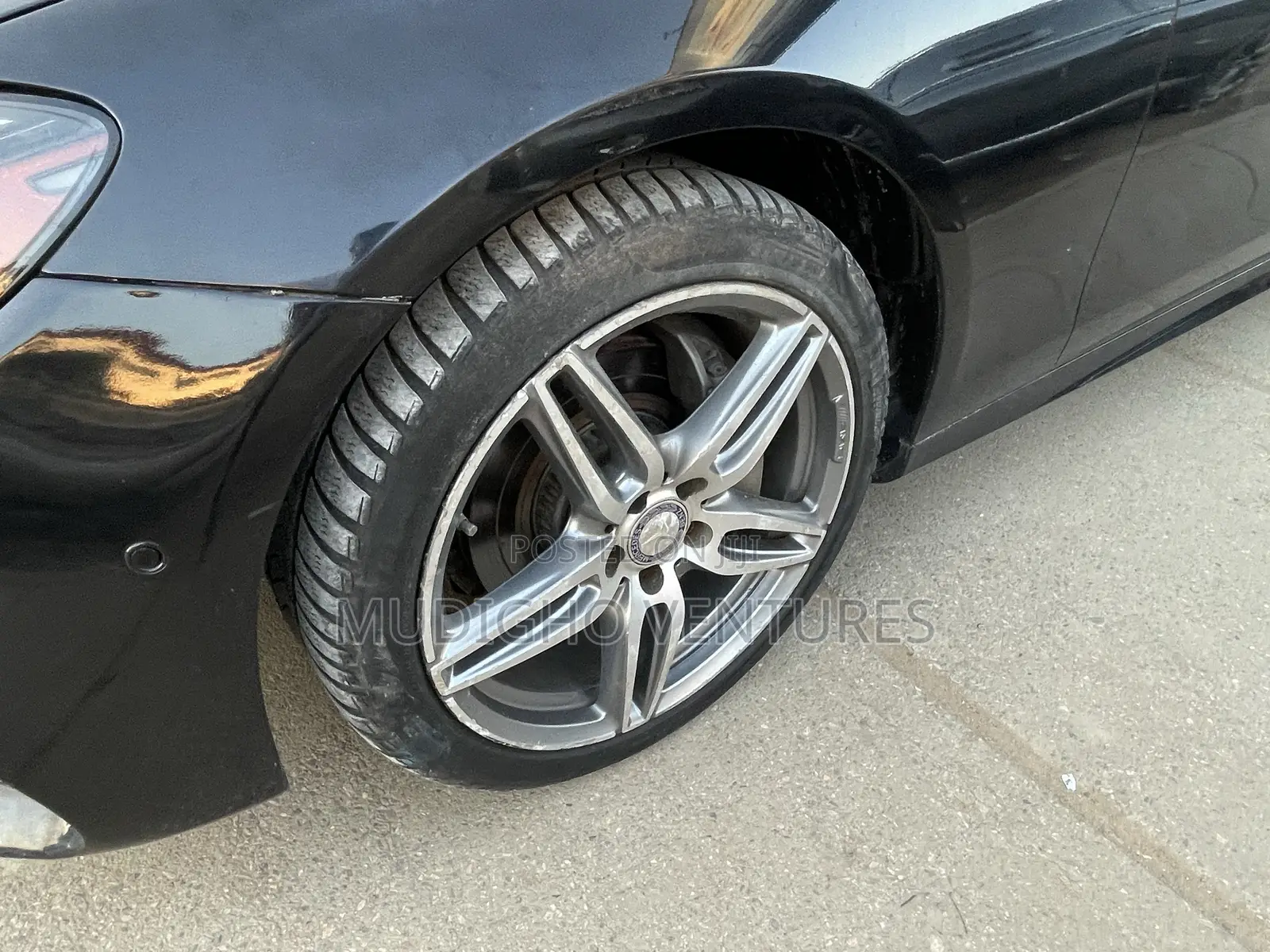 Mercedes-Benz E300 2016 Black