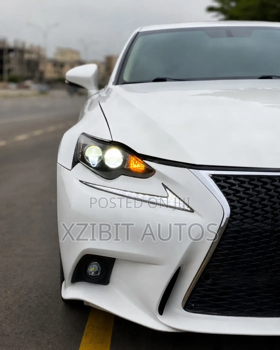 Lexus IS 300 AWD 2017 White