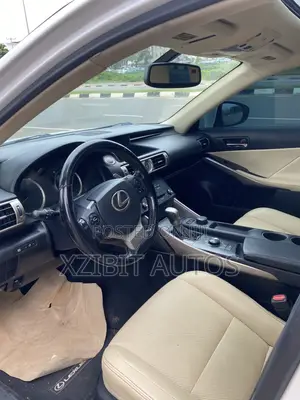 Lexus IS 300 AWD 2017 White