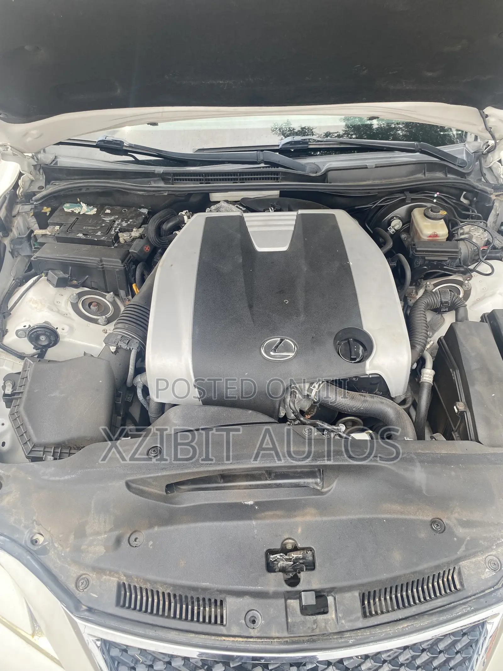 Lexus IS 300 AWD 2017 White
