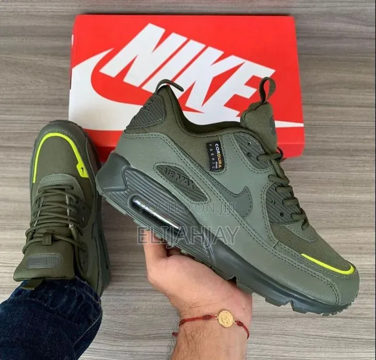Top Notch Standard Sneakers