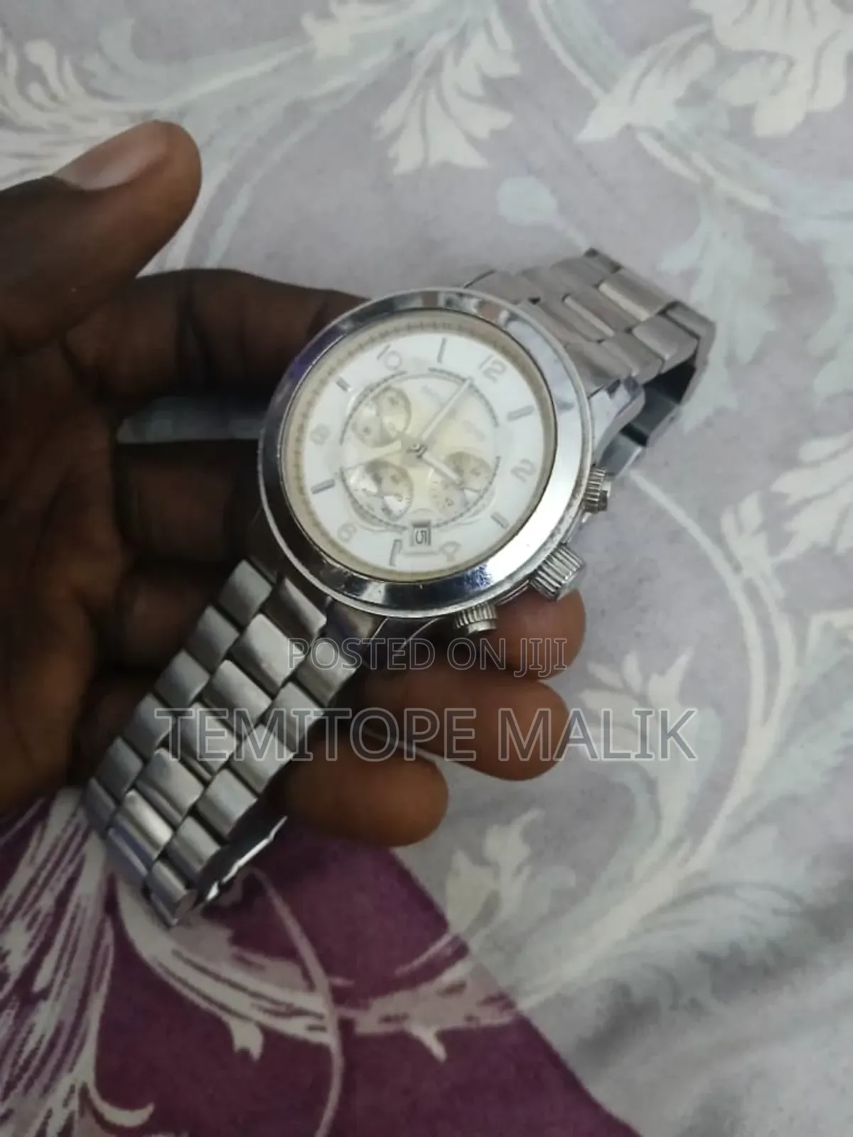 Micheal Kors)