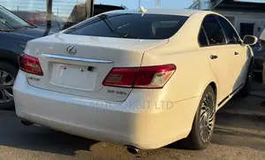 Lexus ES 350 2011 White