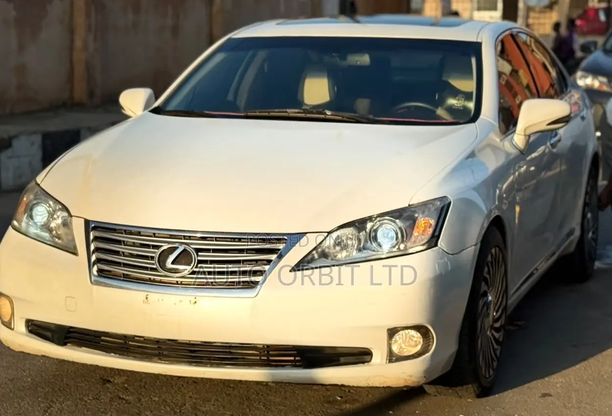 Lexus ES 350 2011 White
