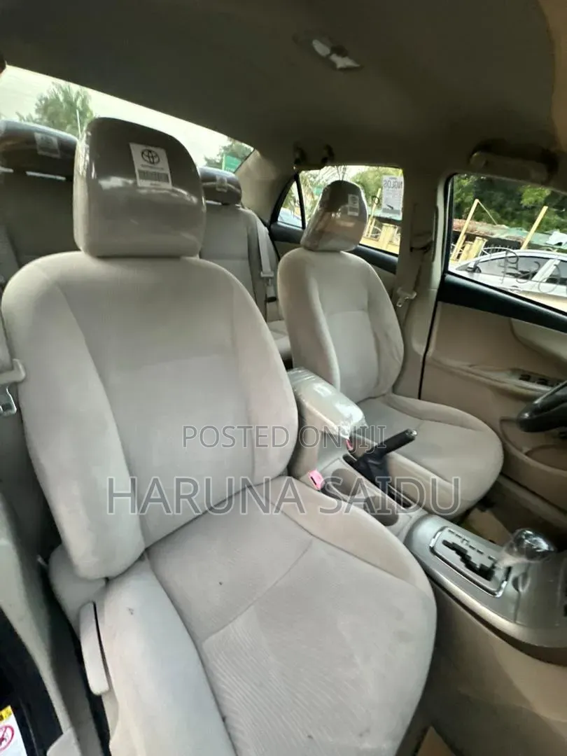 Toyota Alphard 2012 Blue