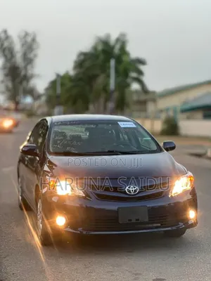 Toyota Alphard 2012 Blue