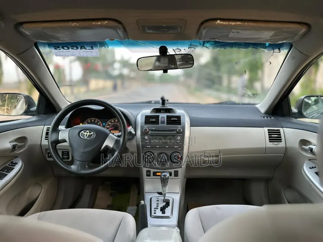 Toyota Alphard 2012 Blue