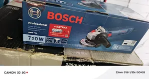 GWS 700 Small Angle Grinder