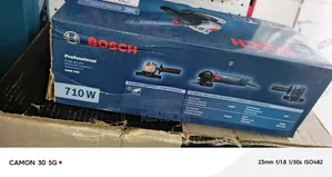 GWS 700 Small Angle Grinder