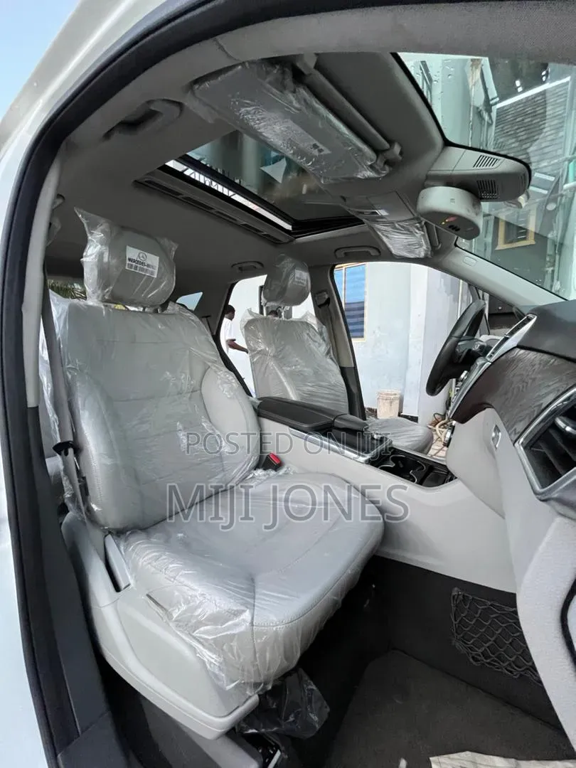 Mercedes-Benz M Class 2015 White