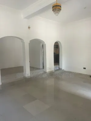 2bdrm Block of Flats in Ajanla, Nnpc, Oluyole for rent