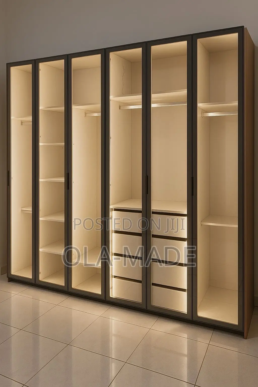 Luxury Visible Wardrobe