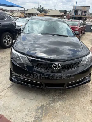 Toyota Camry SE 4dr Sedan (2.5L 4cyl 6A) 2013 Black