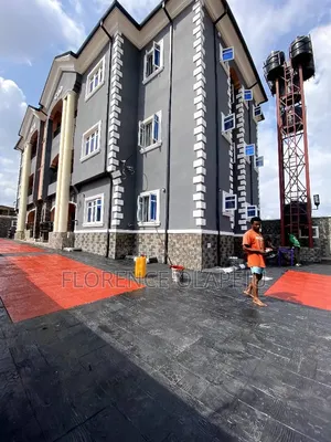 2bdrm Block of Flats in Ring Road for rent