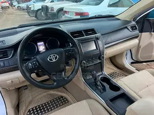 Toyota Camry 2017 White