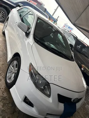 Toyota Corolla 2010 White