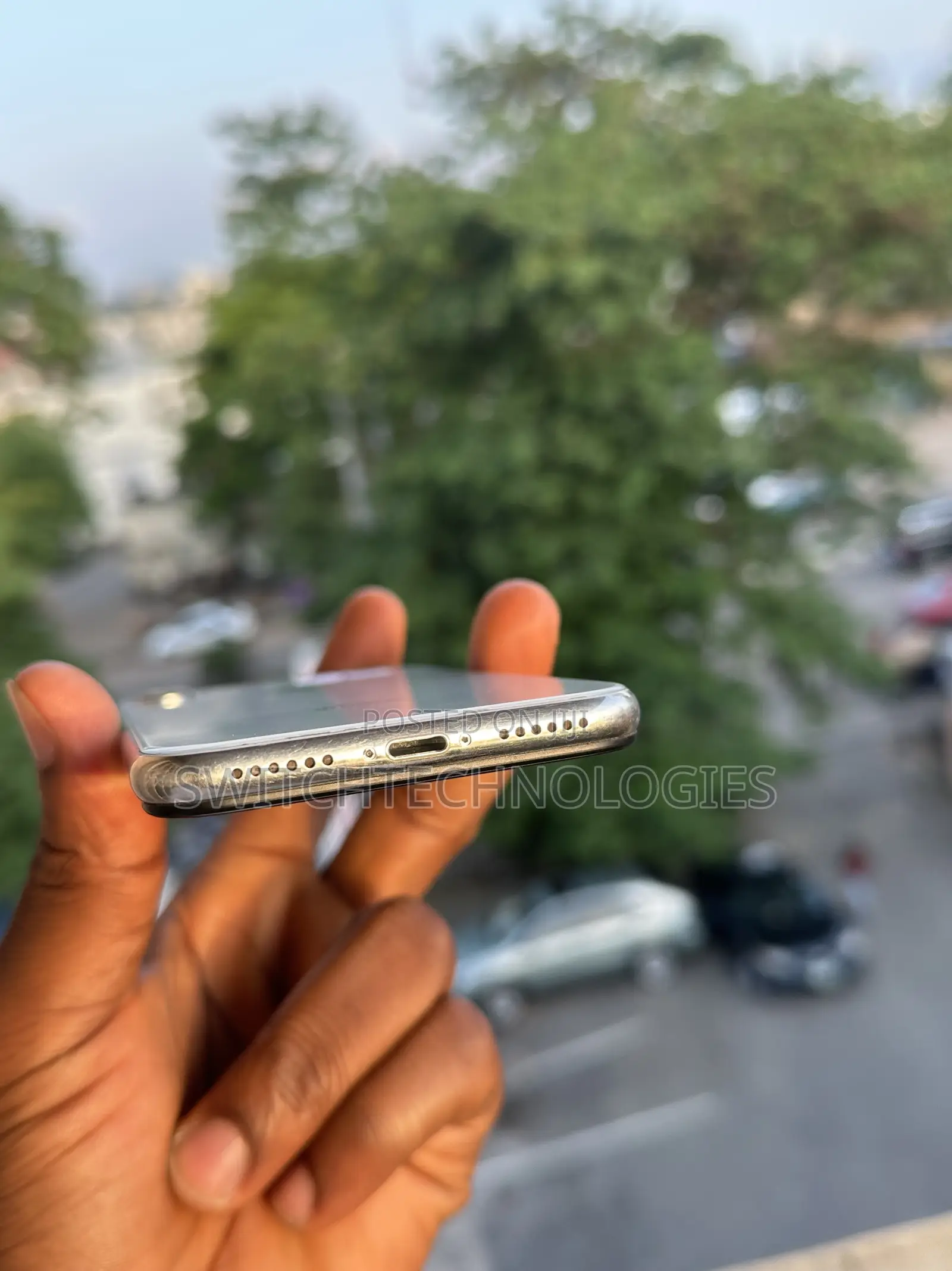 Apple iPhone X 64 GB White