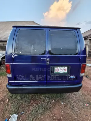 Ford E250 2006 Blue