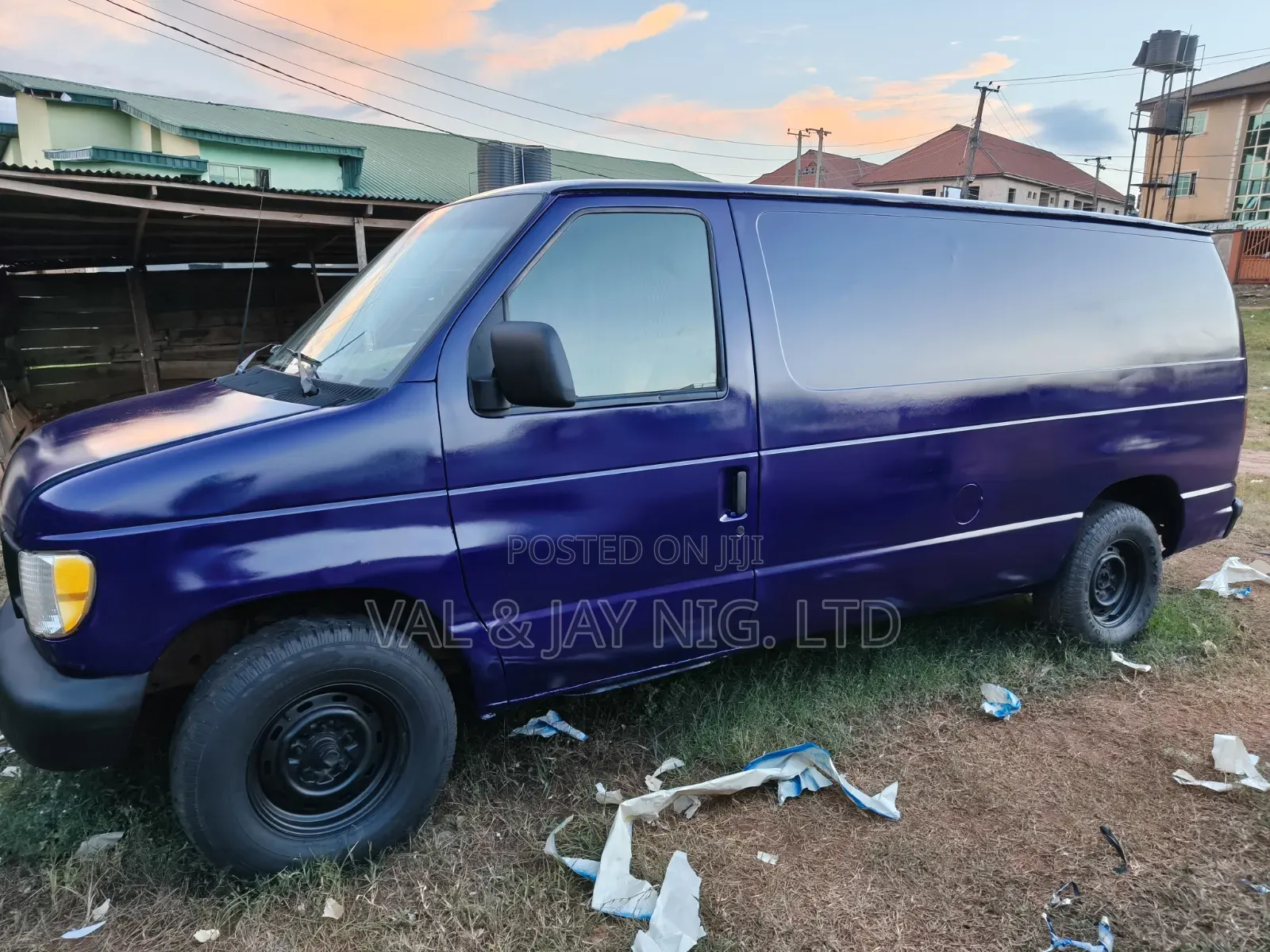 Ford E250 2006 Blue