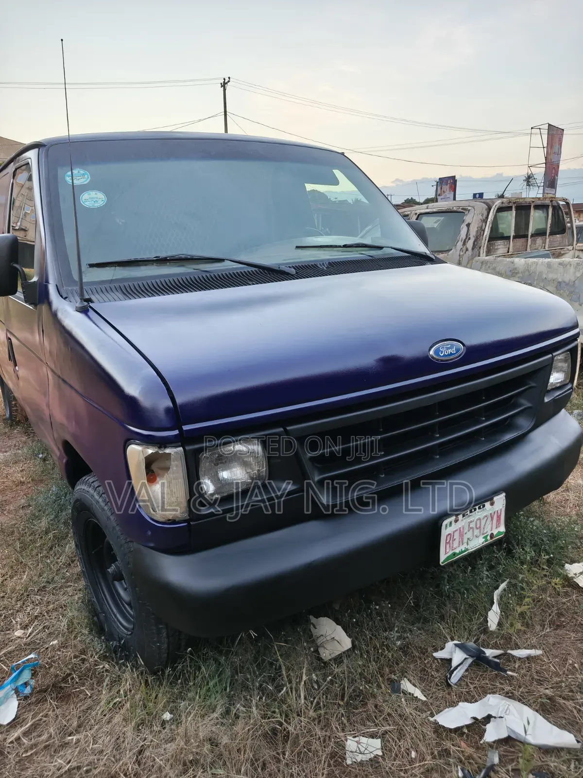 Ford E250 2006 Blue