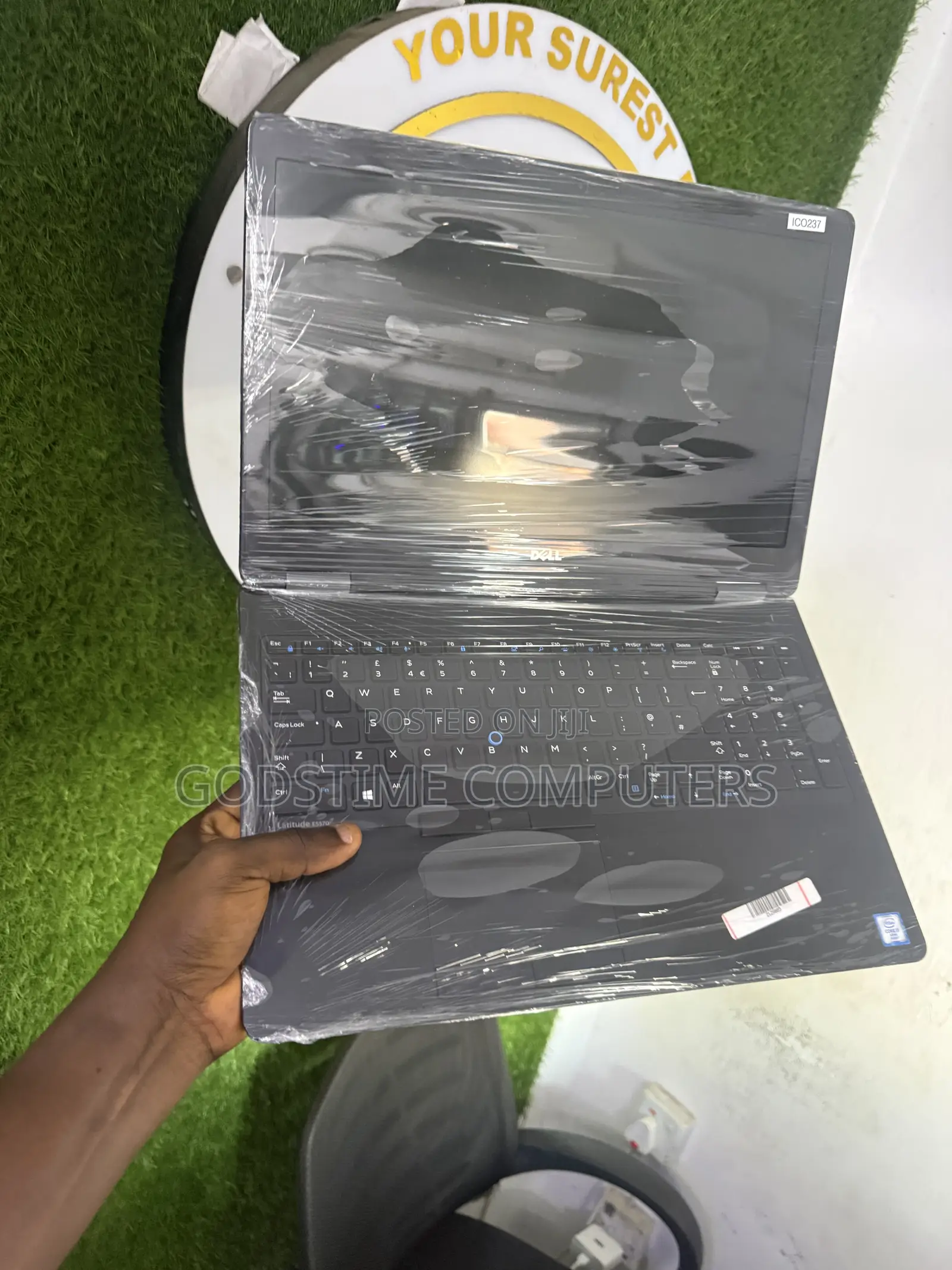 New Laptop Dell 16GB Intel Core i7 SSD 256GB