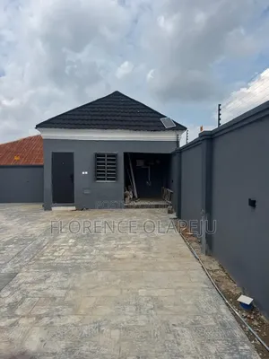 3bdrm Bungalow in Prime Estate, Akala Express for rent
