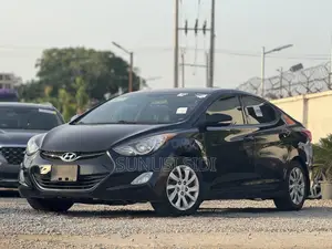 Hyundai Elantra Limited Sedan FWD (1.8L 4cyl 6A) 2013 Black