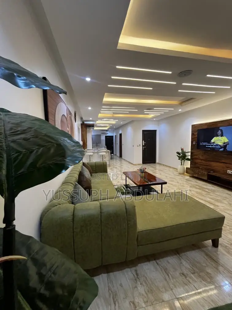 3 Bedrooms Gra Ikeja