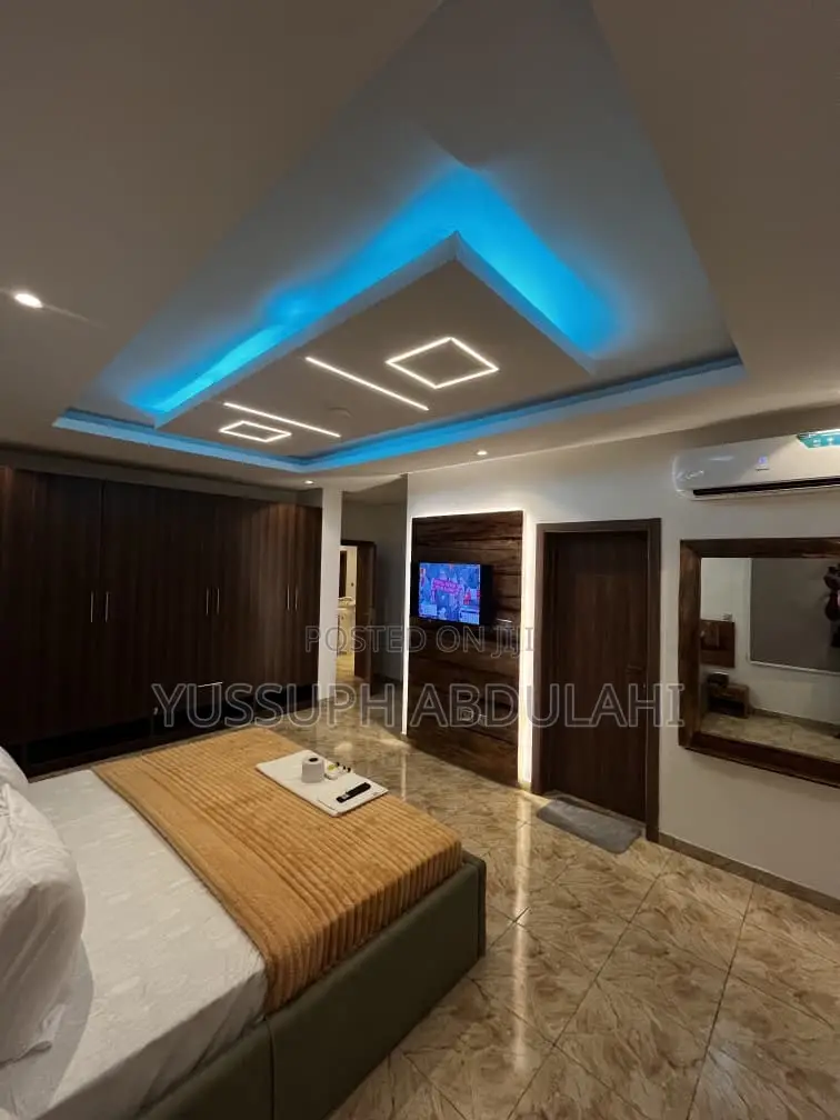 3 Bedrooms Gra Ikeja