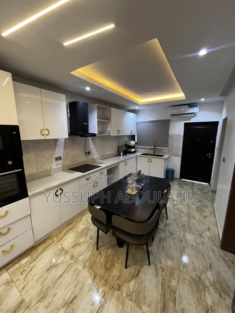 3 Bedrooms Gra Ikeja