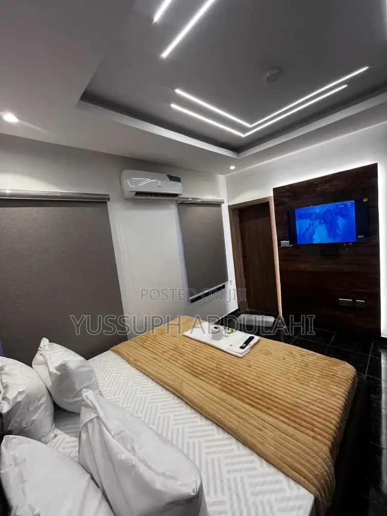 3 Bedrooms Gra Ikeja