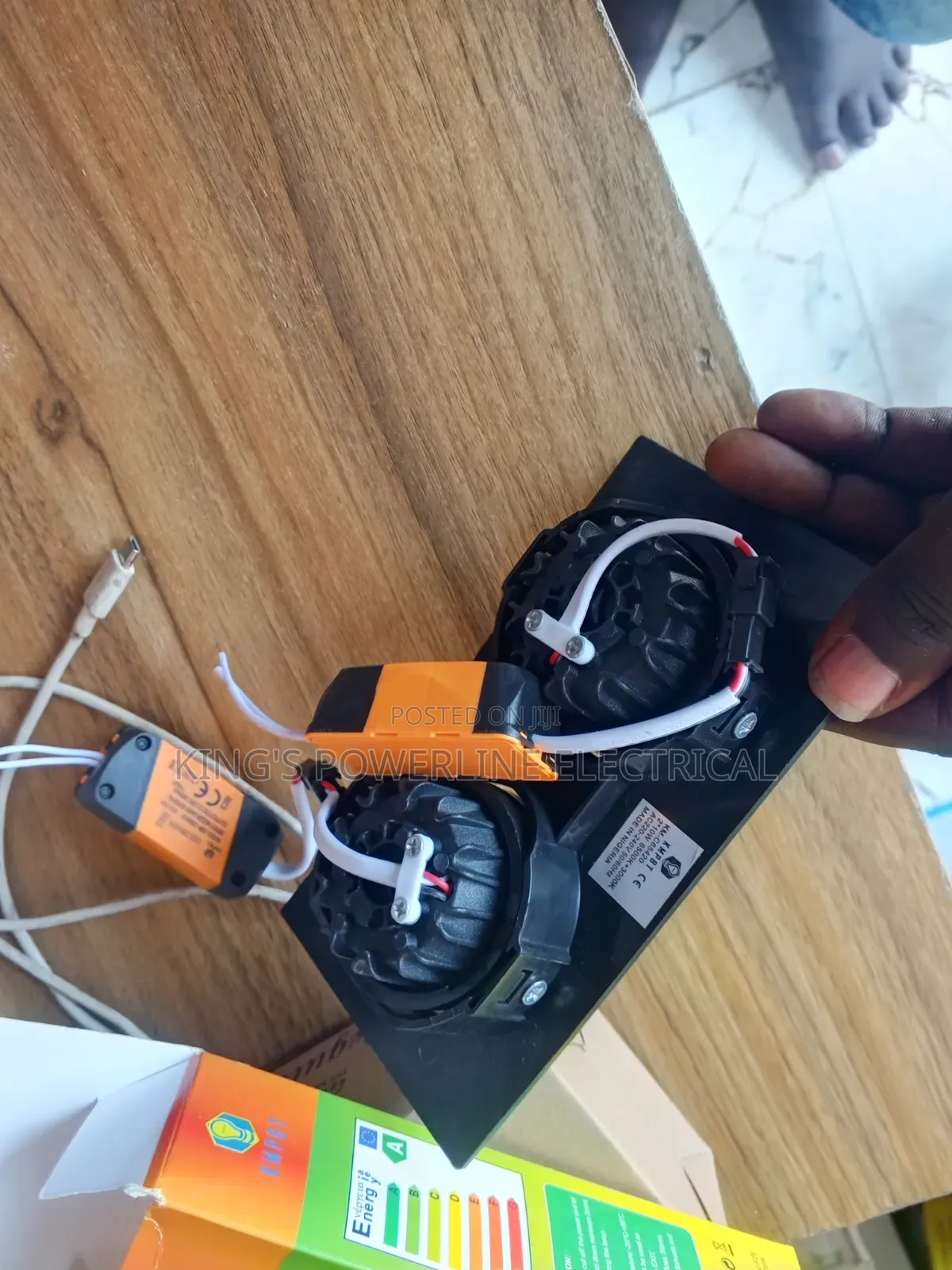 24 Watts Double Resence