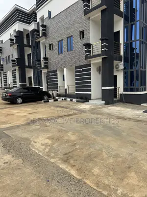 4bdrm Duplex in Life Camp for rent